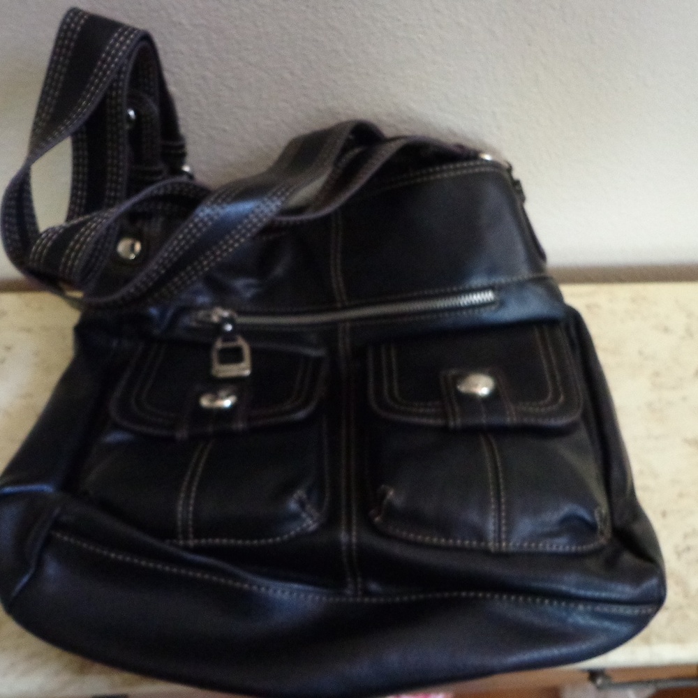 Tyler Rodan Black Shoulder bag